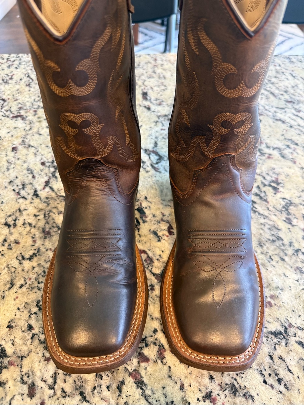 Kids Cody James Brown Leather Boots. Size 3D - Picture 2 of 5